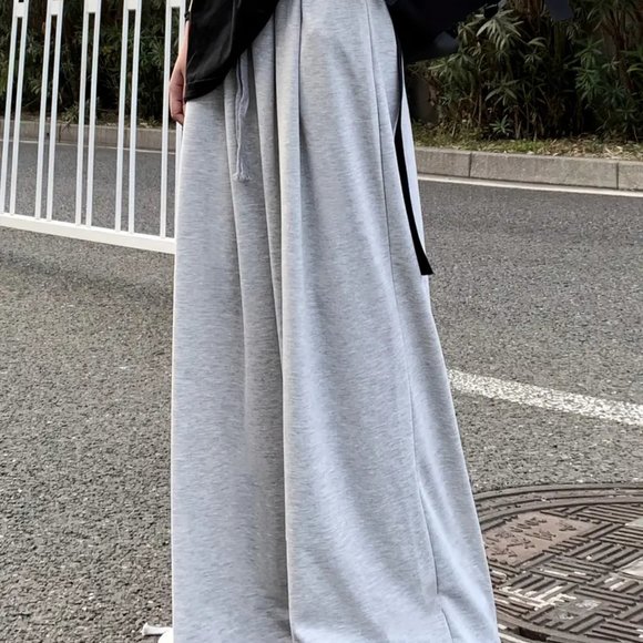 Baggy Pants - Picture 4 of 4